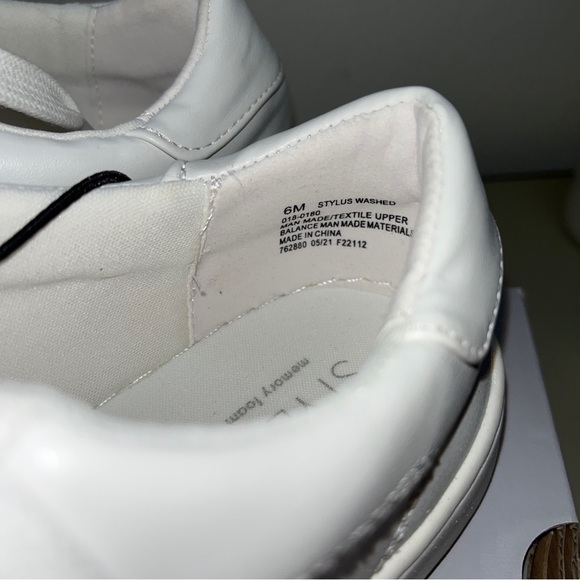 28 Brand New With Box Stylus Washed Womens Memory Foam White Sneakers Size 6M - Picture 5 of 8